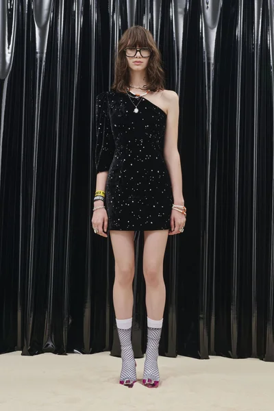 Look 12